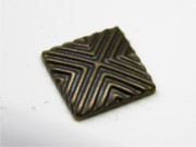 CONVEX STUD "B" CHECK SQUARE 8x8 MM BROWN