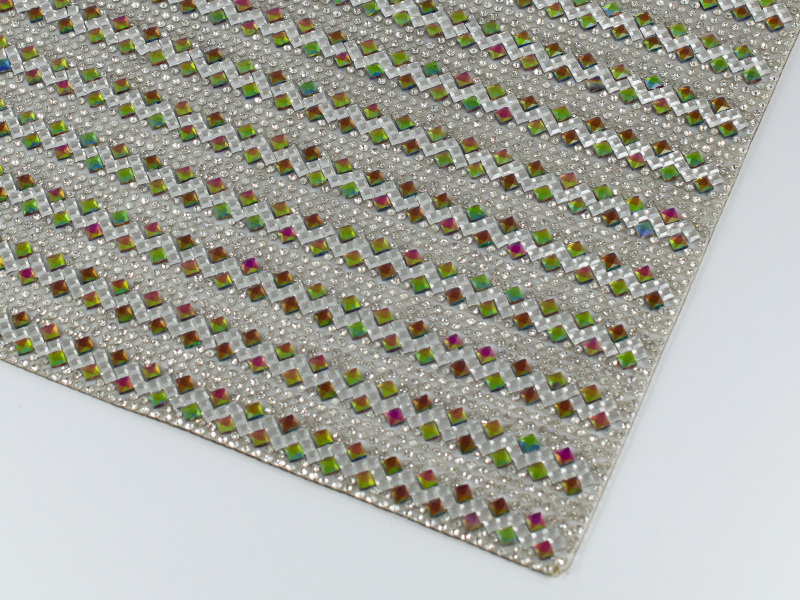 CRYSTAL MESH SS6 CRY, SQUARE 3X3 CRYSTAL, SQUARE 4X4 MULTICOLOR