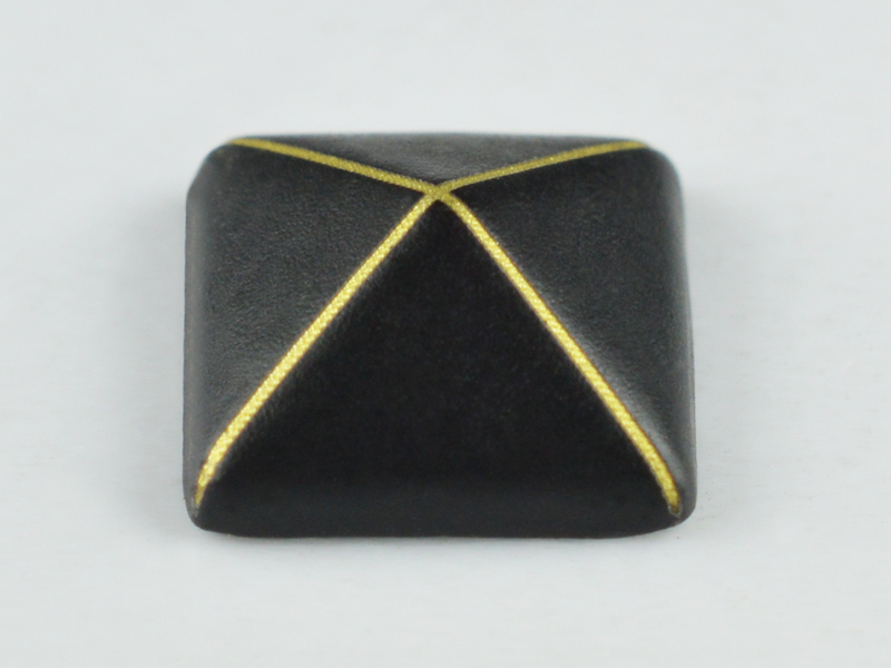 VINTAGE CONVEX STUD "B" PYRAMID 6X6 MM BLACK