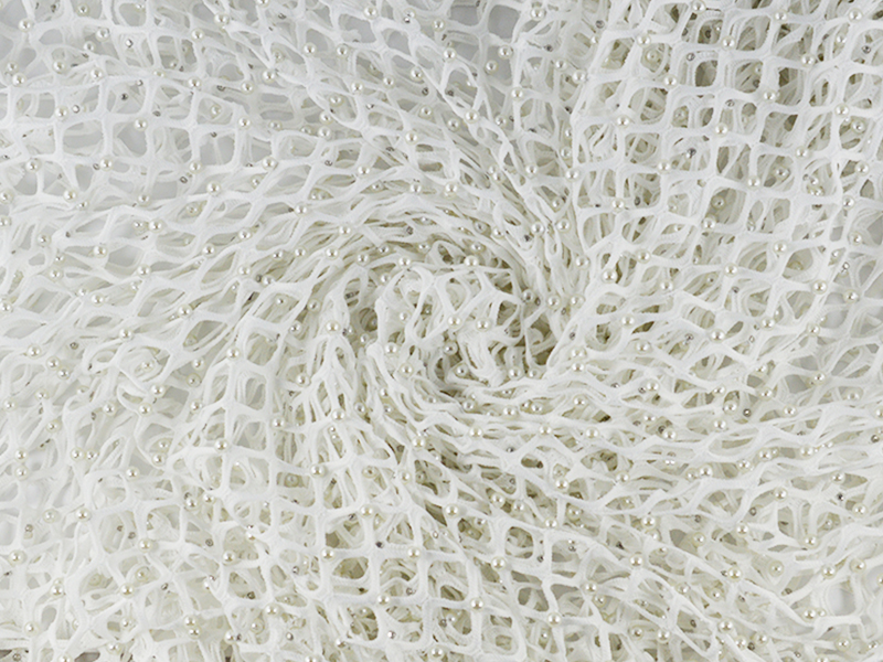 WHITE NET WITH 6mm COL. 42 CREAM PEARL